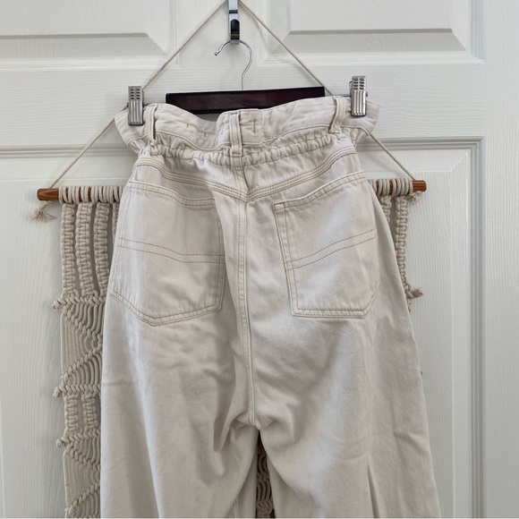 CLOSED Lexi Drawstring Paper Bag Jeans in Ecru - Picture 12 of 12